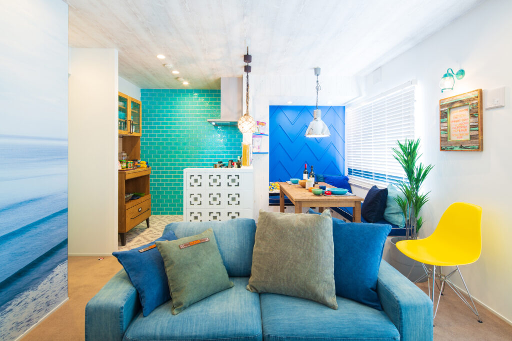 西海岸風インテリアの部屋にしたい！インテリアのコツと事例8選 マイリノジャーナル