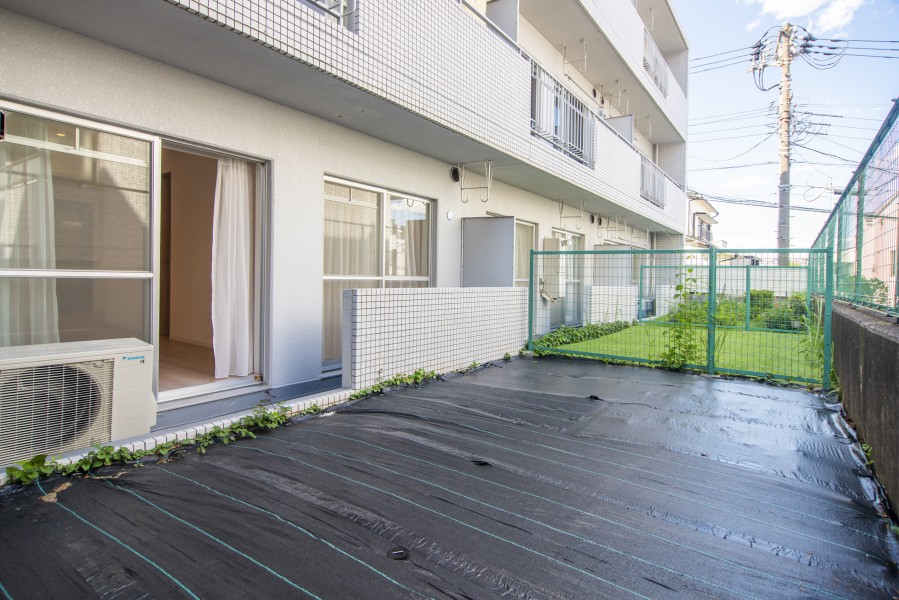 約20.59m²の専用庭があるお部屋です。お庭を眺めながら安らぎのひと時を過ごすのはいかかでしょうか。