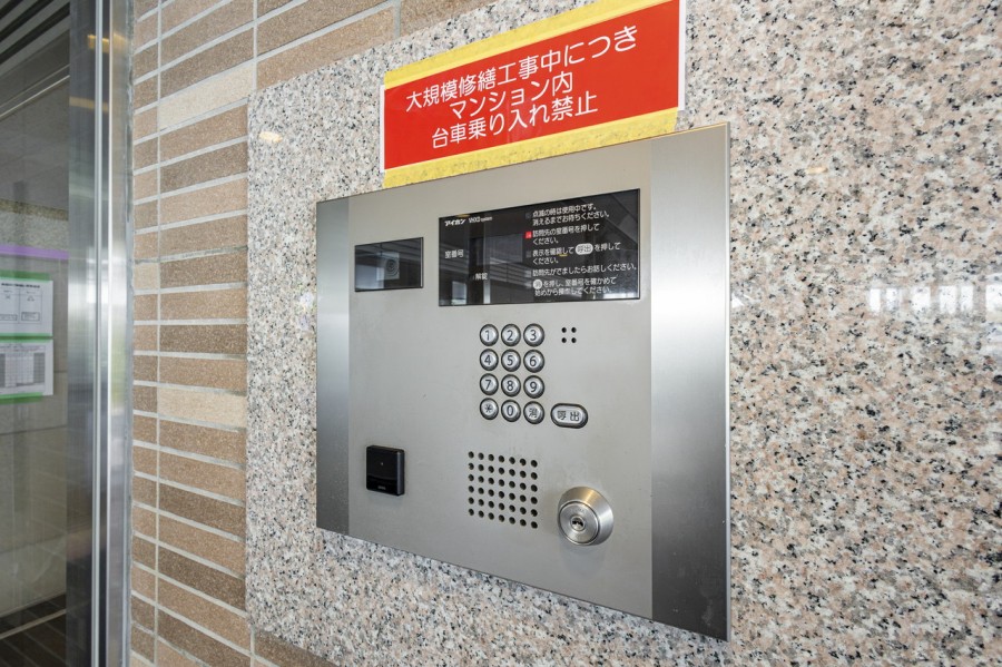 ◆オートロック◆居住者以外の侵入を拒み、不審者や不要なセールスを撃退することができます。安心感を得られるのも大きなポイントです。