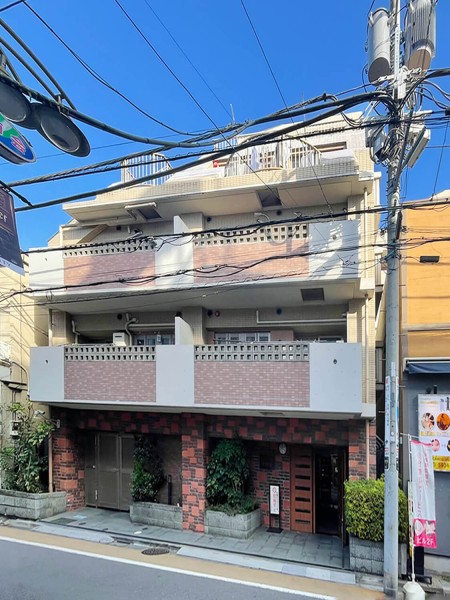 暮らしの楽しさが自由に広がる駅徒歩3分の好立地♪活気あふれる商店街が日常を豊かに彩ります。H14年築・管理体制良好なマンションです。
