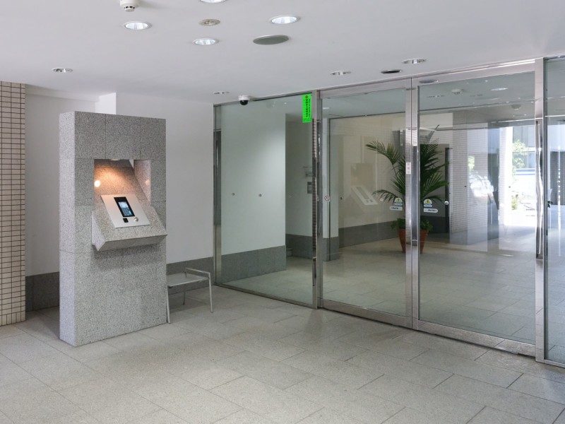 ◆オートロック◆居住者以外の侵入を拒み、不審者や不要なセールスを撃退することができます。安心感を得られるのも大きなポイントです。