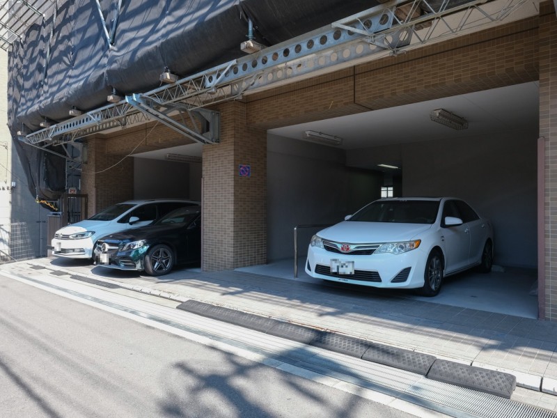 ◆駐車場◆ショッピングや旅行、レジャーが気軽に楽しめる駐車場を完備しています。※空き状況は変化することがございますのであらかじめご了承ください。