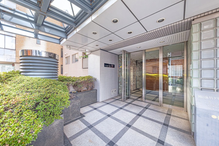 ◆オートロック◆居住者以外の侵入を拒み、不審者や不要なセールスを撃退することができます。安心感を得られるのも大きなポイントです。