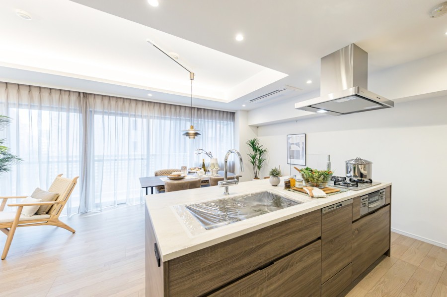 ◆食器洗浄乾燥機◆家事の時間を短縮できる優れもの。さらに節水・節約を同時に行うことができるので、大変人気があり重宝します。