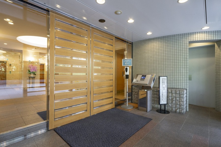 ◆オートロック◆居住者以外の侵入を拒み、不審者や不要なセールスを撃退することができます。安心感を得られるのも大きなポイントです。