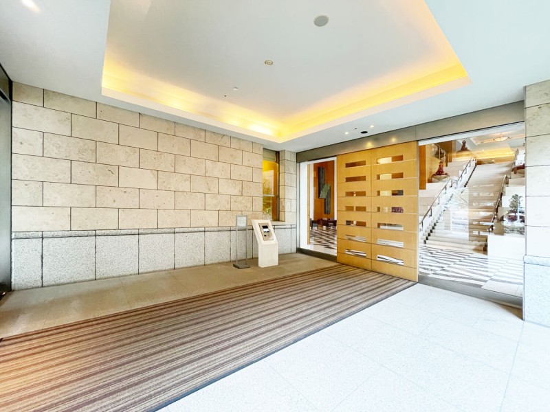 ◆オートロック◆居住者以外の侵入を拒み、不審者や不要なセールスを撃退することができます。安心感を得られるのも大きなポイントです。