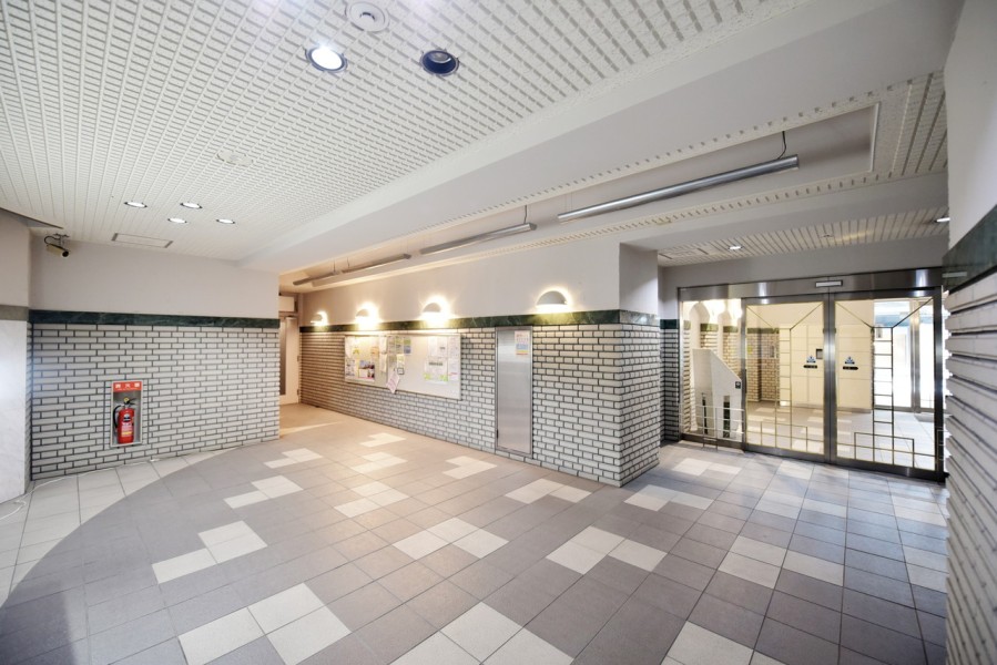 オートロック・宅配ボックスも完備しています。現在大規模修繕も行われており、管理体制がしっかりしたマンションです。立地が良いのでセカンドハウス利用などにもおすすめです。