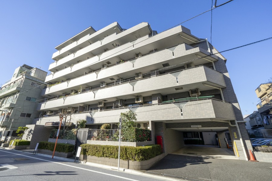 『神楽坂』駅が徒歩６分、4駅５路線利用可能。４駅とも徒歩10分圏内です。