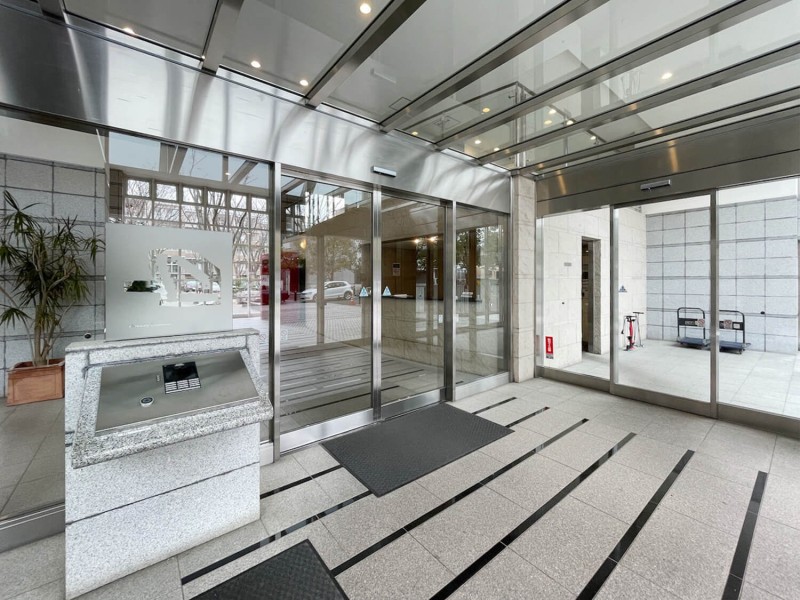 ◆オートロック◆居住者以外の侵入を拒み、不審者や不要なセールスを撃退することができます。安心感を得られるのも大きなポイントです。