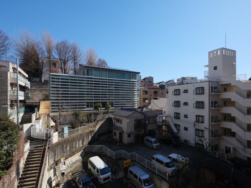 バルコニーからの眺望です。目の前に大きな建物がなく、暮らしに大切な光と風をめいっぱい感じることができるリフレッシュスペースです。