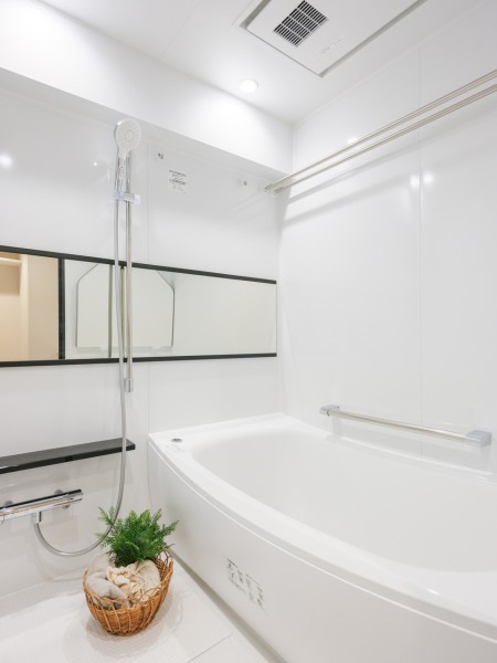 1416サイズのゆったりとしたバスルームです。毎日のリラックスタイムを心ゆくまでお楽しみいただけます。