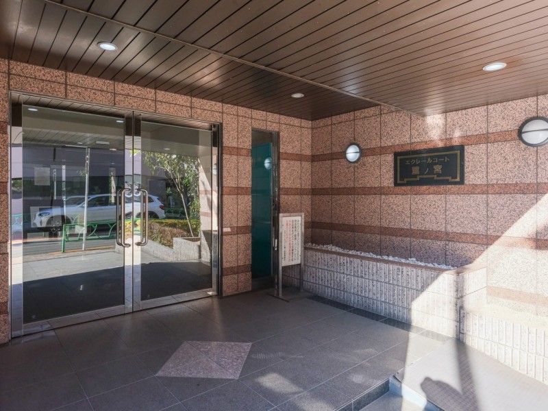 安定地盤の台地に立地・オートロック・宅配ボックス完備。西武新宿線沿線まちづくり計画の再開発予定あり◎