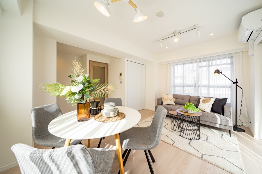 リビングダイニングが独立しているので、お客様にプライベートな空間を見られずに済み、パーソナルスペースを確保できるのが嬉しいポイントです。