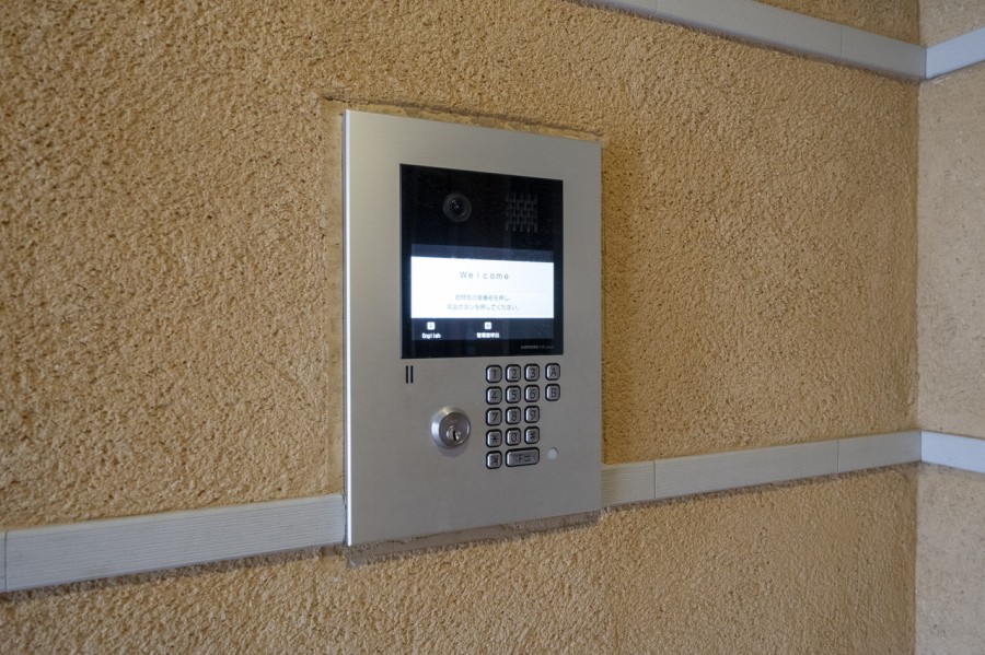 ◆オートロック◆居住者以外の侵入を拒み、不審者や不要なセールスを撃退することができます。安心感を得られるのも大きなポイントです。