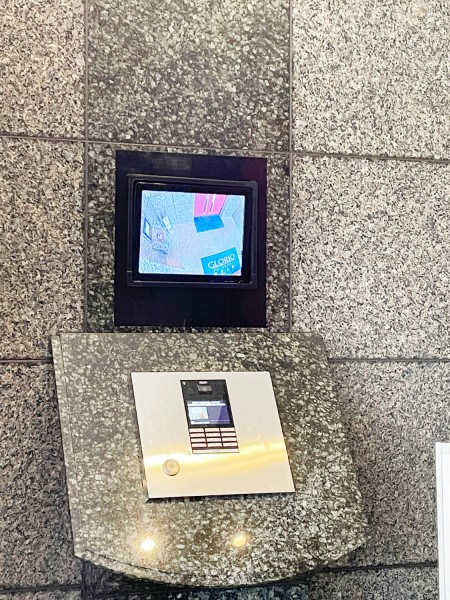 ◆オートロック◆居住者以外の侵入を拒み、不審者や不要なセールスを撃退することができます。安心感を得られるのも大きなポイントです。