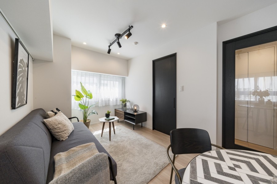 心地よい陽光が差し込み、ゆったりと家族団欒のひとときも、自分だけの時間も大切にできる住まいです。