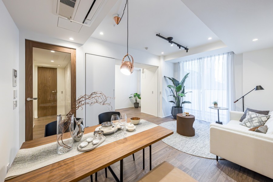 心がほっとするような明るい自然光が差し込み、穏やかな毎日をお過ごしいただける空間です。