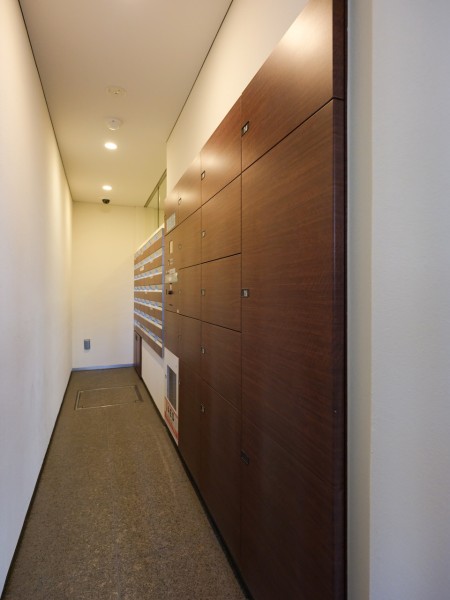 ◆宅配ボックス◆24時間いつでも荷物を受け取ることができるので、配達時間を気にせず過ごすことができます。対面での接触機会を最小限にでき、ウイルス対策の観点からも人気の設備です。