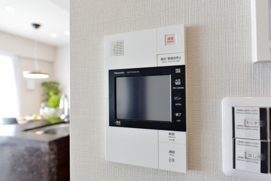 インターホン