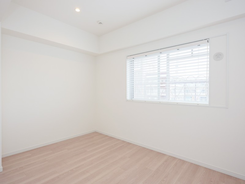 リビングから離れた洋室1はクローゼット付きのプライベートルームのため、主寝室におすすめです。