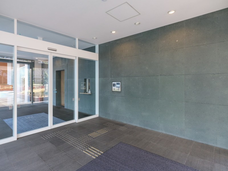 ◆オートロック◆居住者以外の侵入を拒み、不審者や不要なセールスを撃退することができます。安心感を得られるのも大きなポイントです。