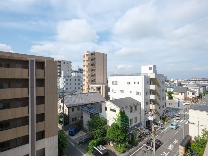 天気の良い日には富士山が望める、開放的な眺望です。変わりゆく空の色を楽しみながら日々をアップデートできそうです。
