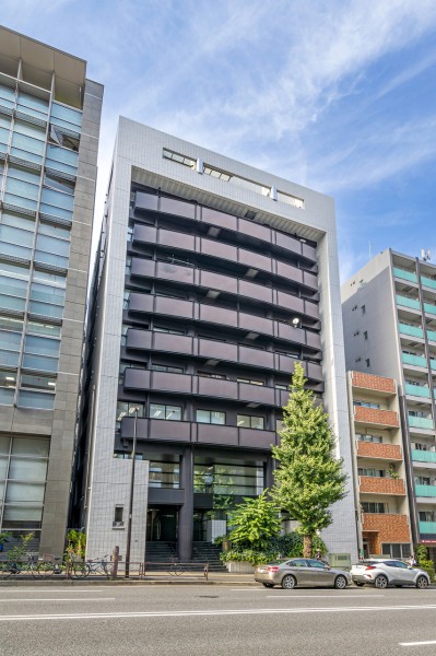 人気のお茶の水エリアは、東京大学、順天堂大学と周辺の各大学や、付属病院の職員・学生などに人気のエリアです。6路線4駅利用可能で通勤、お出かけにとても便利です。