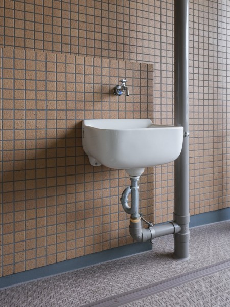 ルコニーにはスロップシンクがありますので、お掃除や、植物の水やりなどにも便利です。