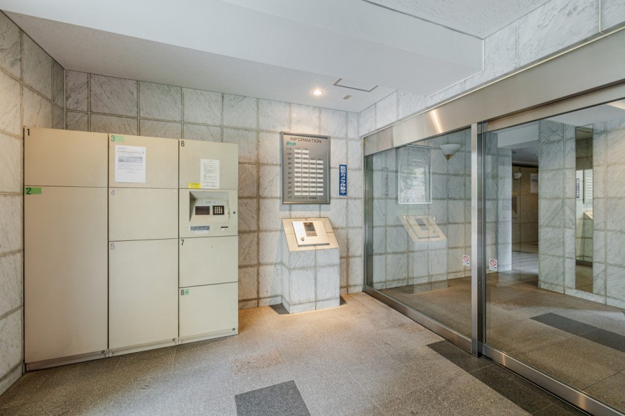 ◆宅配ボックス◆24時間いつでも荷物を受け取ることができるので、配達時間を気にせず過ごすことができます。対面での接触機会を最小限にでき、ウイルス対策の観点からも人気の設備です。