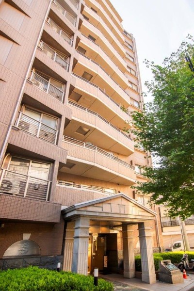 『高島町』駅徒歩２分の好立地♪『横浜』駅へも徒歩圏内で、通勤からプライベートまで様々な快適、利便性、楽しみを享受できる住環境です。