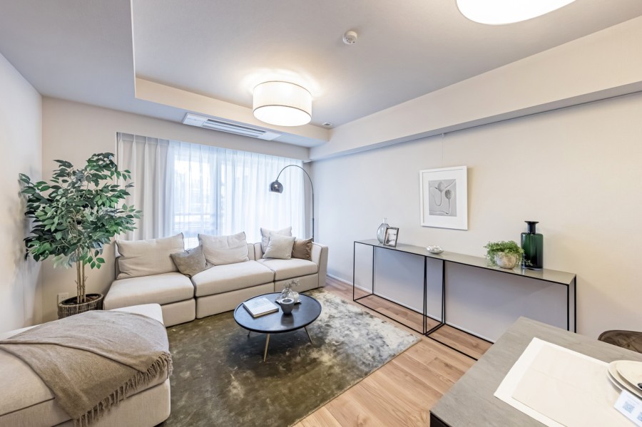 時代や流行を問わず長く着られる衣服のように、ご家族皆さんが快適にお過ごしいただける住まいです。都会らしい気品あふれる内装が魅力の空間です。