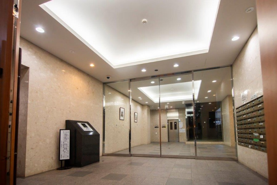 ◆オートロック◆居住者以外の侵入を拒み、不審者や不要なセールスを撃退することができます。安心感を得られるのも大きなポイントです。