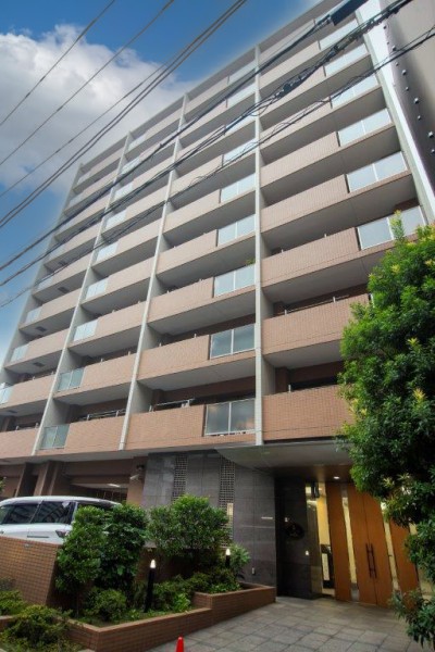 強固な鉄筋コンクリートの造りになっているので長期間安心してお住まいいただけるマンションです。『横浜』駅が生活圏なので、通勤からプライベートまで様々な快適、利便性、楽しみを享受できる住環境です。