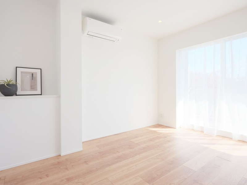 リビングに隣接しながらも、プライベート性の高い洋室3です。間口の広いクローゼットを備え付けましたので、居室部分を広々とお使いいただけます。