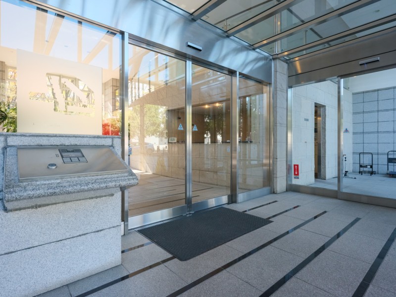 ◆オートロック◆居住者以外の侵入を拒み、不審者や不要なセールスを撃退することができます。安心感を得られるのも大きなポイントです。