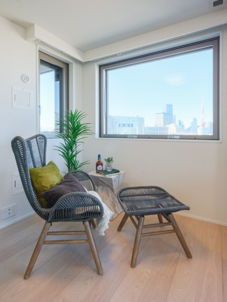 リビングに隣接した洋室３は、東京タワーを望むパノラマビューです。夜は都心の夜景と共にリフレッシュできそうですね。