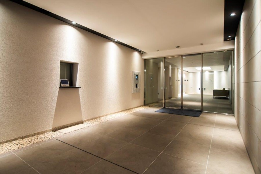 ◆オートロック◆居住者以外の侵入を拒み、不審者や不要なセールスを撃退することができます。安心感を得られるのも大きなポイントです。