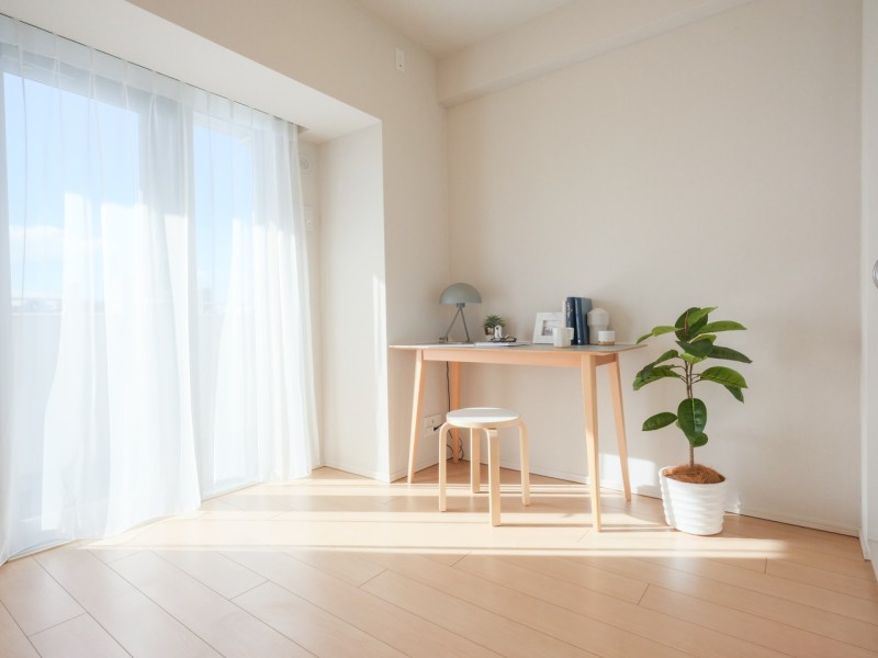 南向きのバルコニーに隣接した暖かいお部屋です。『日常』という大切な時間を豊かに、快適にお過ごしいただけます。