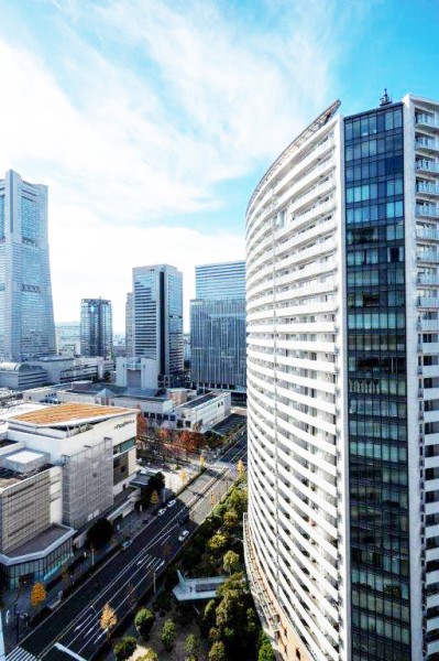 21階からの開放感ある眺望がお愉しみいただけるお部屋です。時間や季節と共に変化していく街と空の様子を眺めながらリフレッシュ出来る空間が広がります。