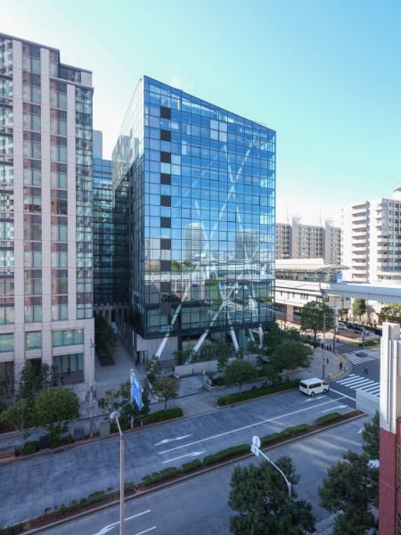 バルコニーからの眺望です。都心の刺激を間近にしつつ、めいっぱいリフレッシュできる大切な空間です。