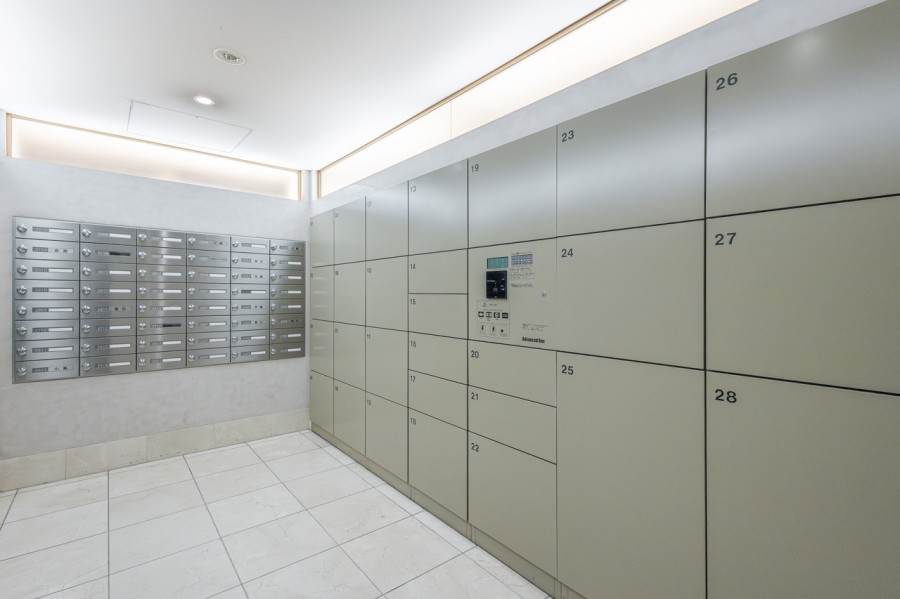 ◆宅配ボックス◆24時間いつでも荷物を受け取ることができるので、配達時間を気にせず過ごすことができます。対面での接触機会を最小限にでき、ウイルス対策の観点からも人気の設備です。