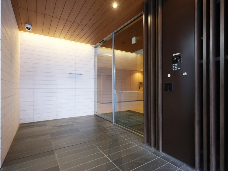 ◆オートロック◆居住者以外の侵入を拒み、不審者や不要なセールスを撃退することができます。安心感を得られるのも大きなポイントです。