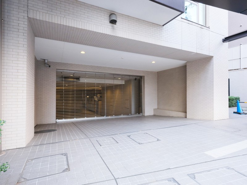 ◆駐車場◆ショッピングや旅行、レジャーが気軽に楽しめる駐車場を完備しています。※空き状況は変化することがございますのであらかじめご了承ください。