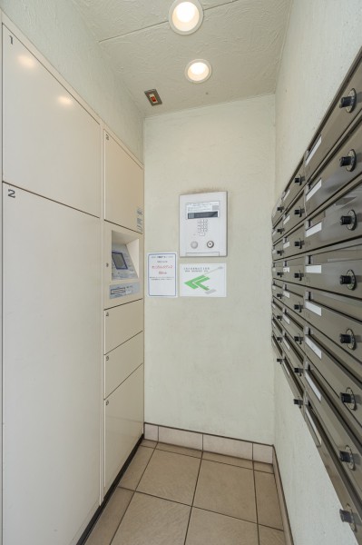 ◆宅配ボックス◆24時間いつでも荷物受け取りが可能。配達時間を気にせず過ごすことができます。ウイルス対策の観点からも人気の設備です。