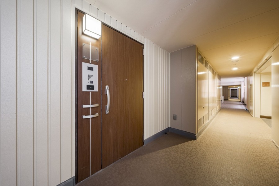 スカイラウンジやカフェ、キッズルームやプール、エステサロンなど、暮らしを彩る豊富な共用設備がございます。（A棟、Ｂ棟、ANNEX棟を含む）