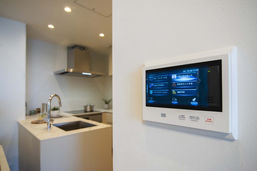 ◆TVモニター付インターホン◆訪ねてきた相手をモニター越しに確認でき、防犯対策に役立ちます。インターホン越しに話をすることが可能です。