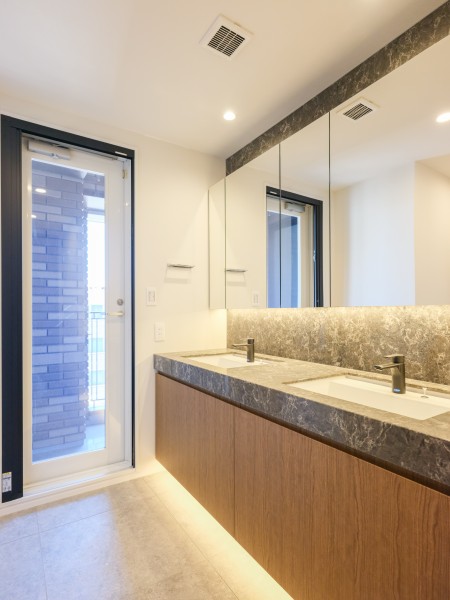 田中工藝製洗面化粧台新規交換