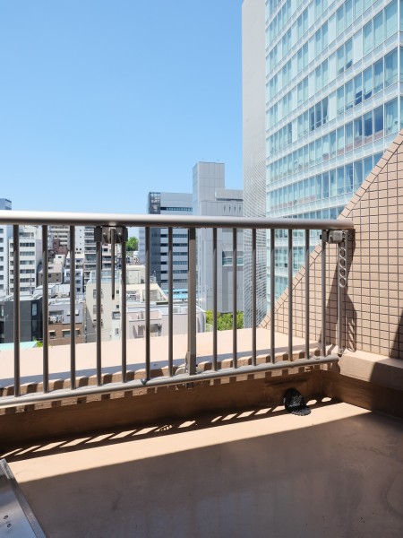 バルコニーは暮らしに大切な光と風を感じる空間です。