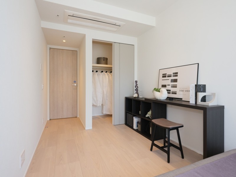 ウォークインクローゼット付きで収納スペースもしっかりと確保されているので、すっきりとした居住空間を保てます。