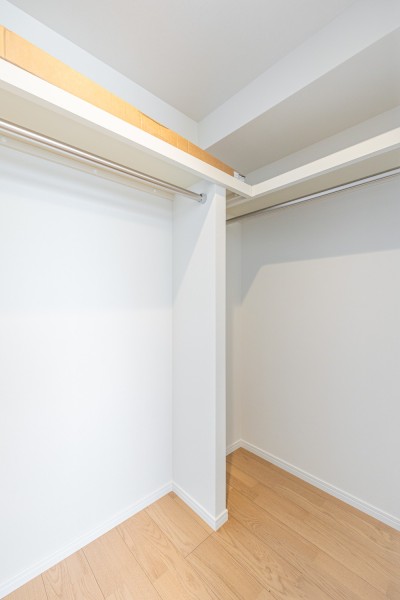 洋室3には頼もしい収納力を持つウォークインクローゼットを備え付けました。居室部分を広々とお使いいただけます。